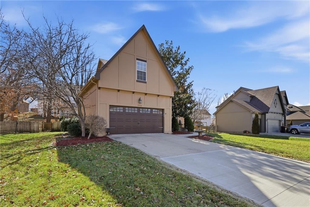 5920 NE Ruby Lane — photo 3