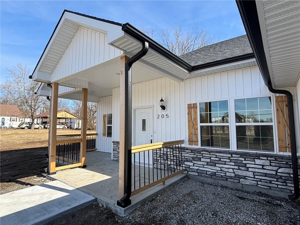 205 N Cedar Street — photo 4