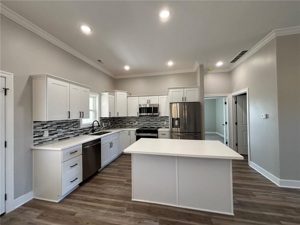 205 N Cedar Street — photo 8