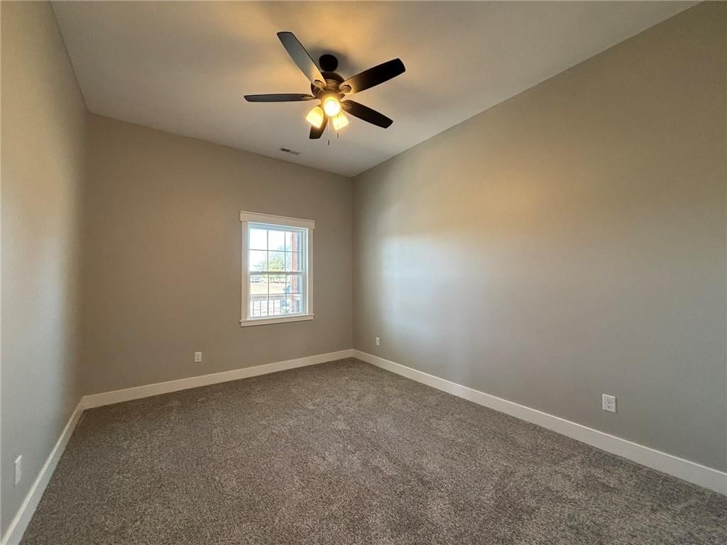 205 N Cedar Street — photo 29