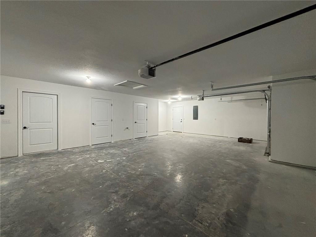 205 N Cedar Street — photo 35