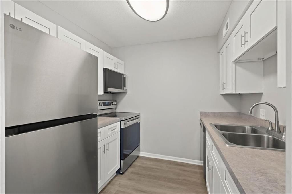 6206 Robinson Street — photo 8