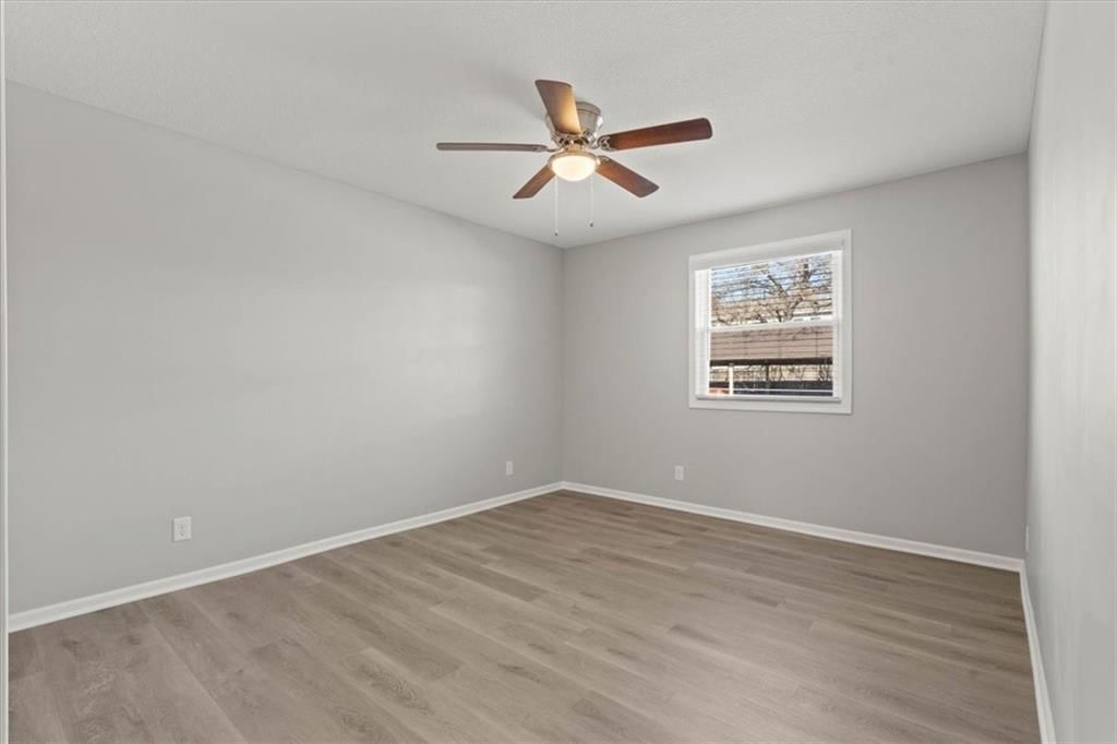 6206 Robinson Street — photo 14