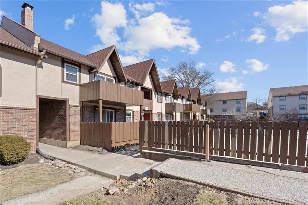 6206 Robinson Street — photo 23