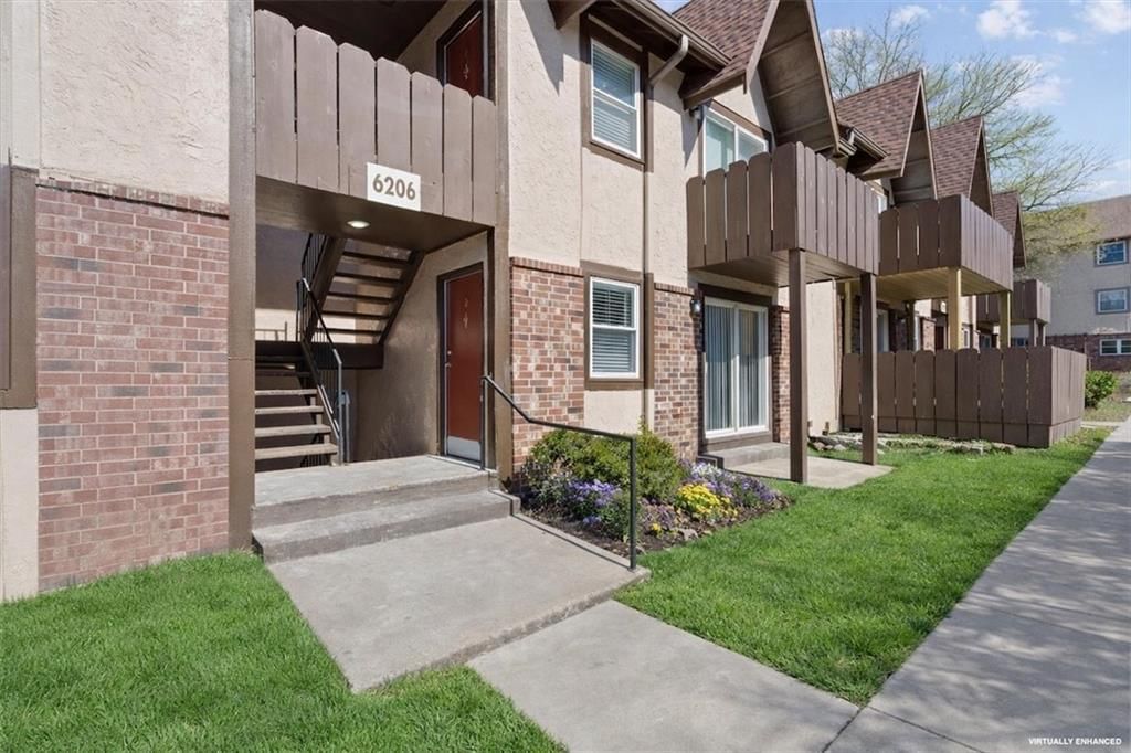 6206 Robinson Street — photo 28