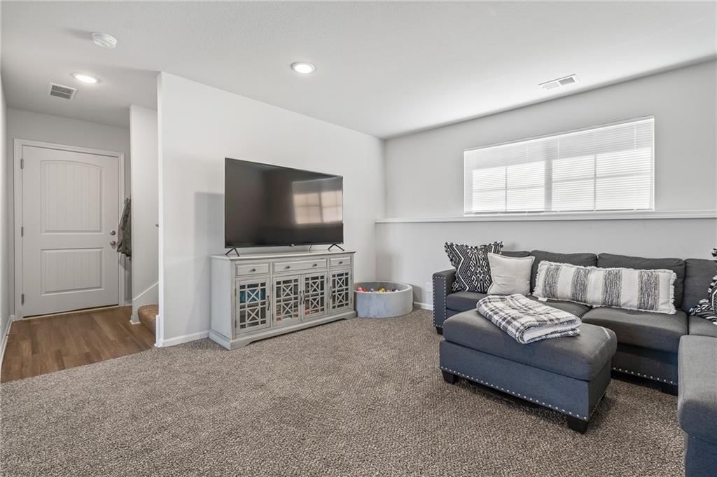 709 Shane Lane — photo 42