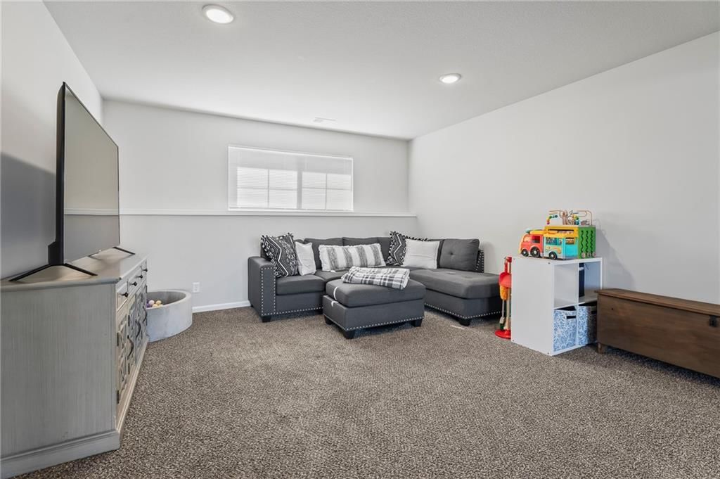 709 Shane Lane — photo 44