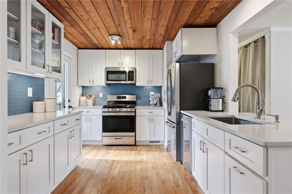 7705 Colonial Drive — photo 9