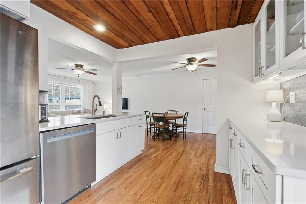 7705 Colonial Drive — photo 10