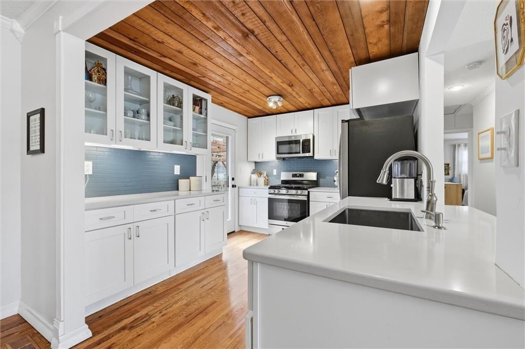7705 Colonial Drive — photo 12