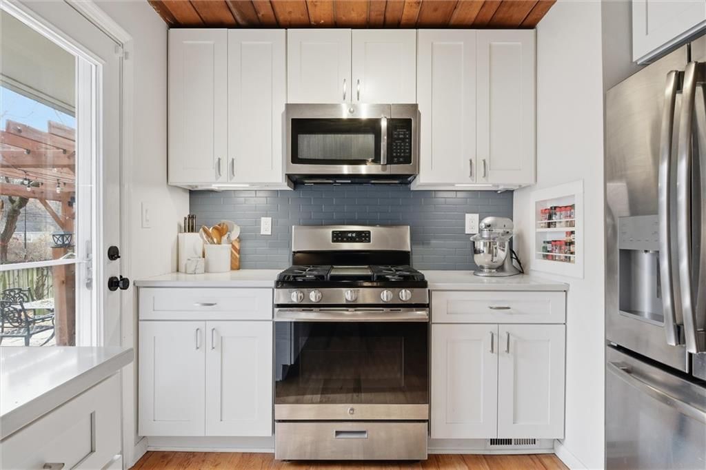 7705 Colonial Drive — photo 13