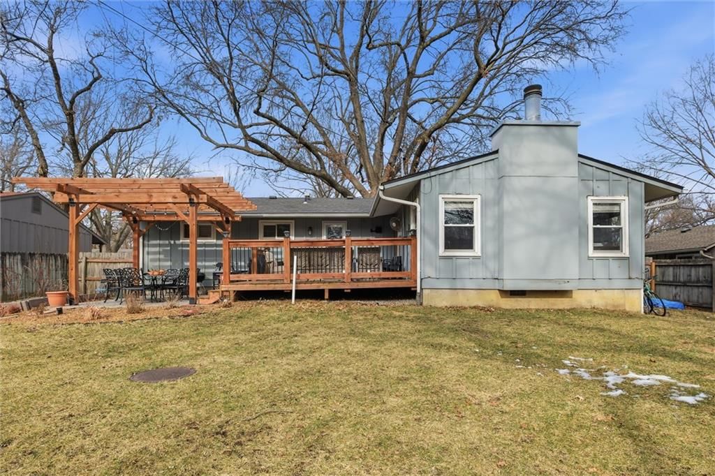 7705 Colonial Drive — photo 33