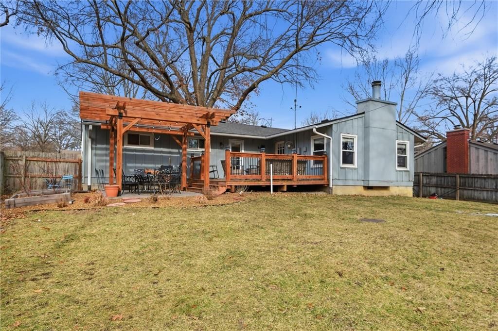 7705 Colonial Drive — photo 34