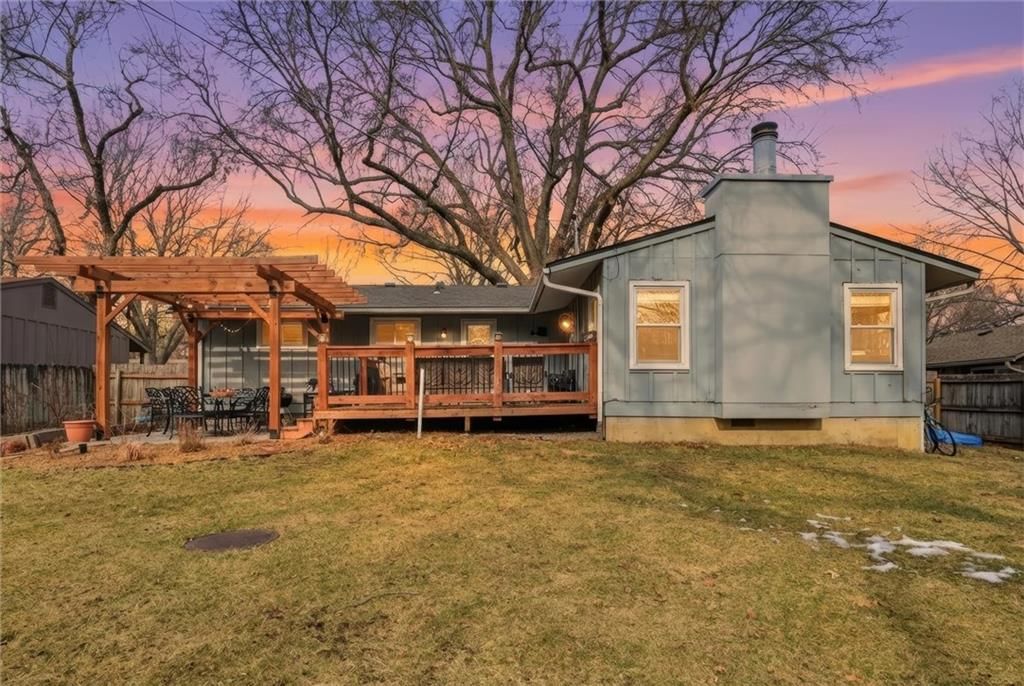 7705 Colonial Drive — photo 37