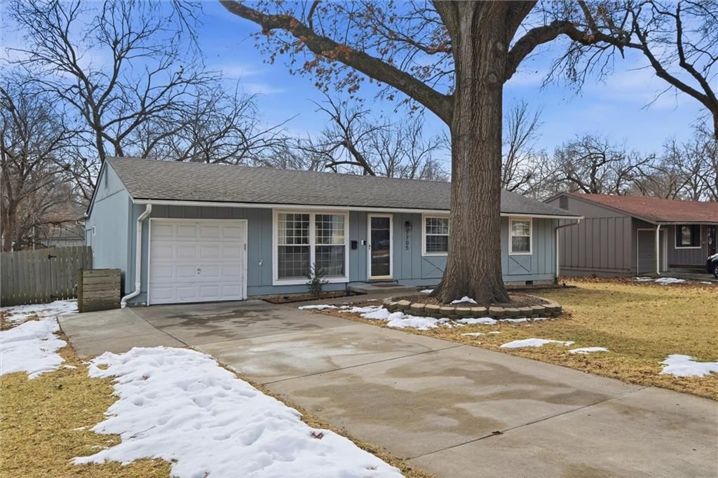7705 Colonial Drive — photo 42