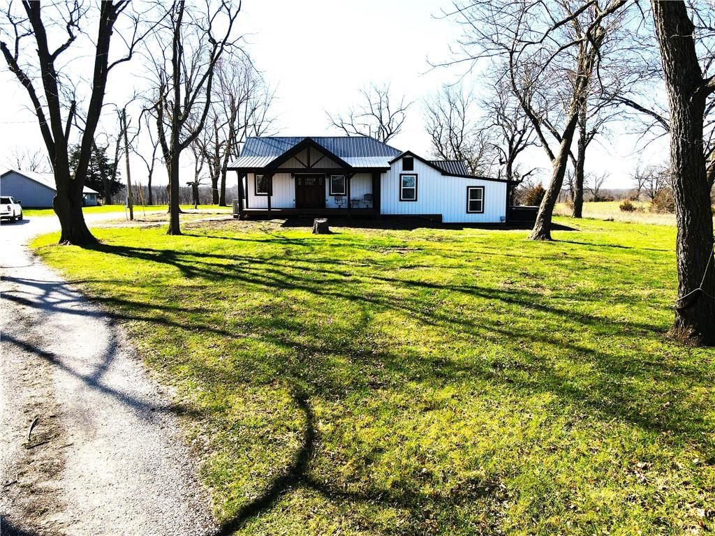786 NW 100th Road — photo 46