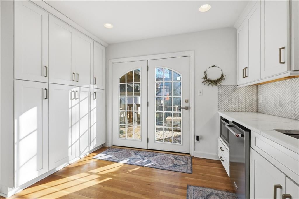 841 W 71st Terrace — photo 14