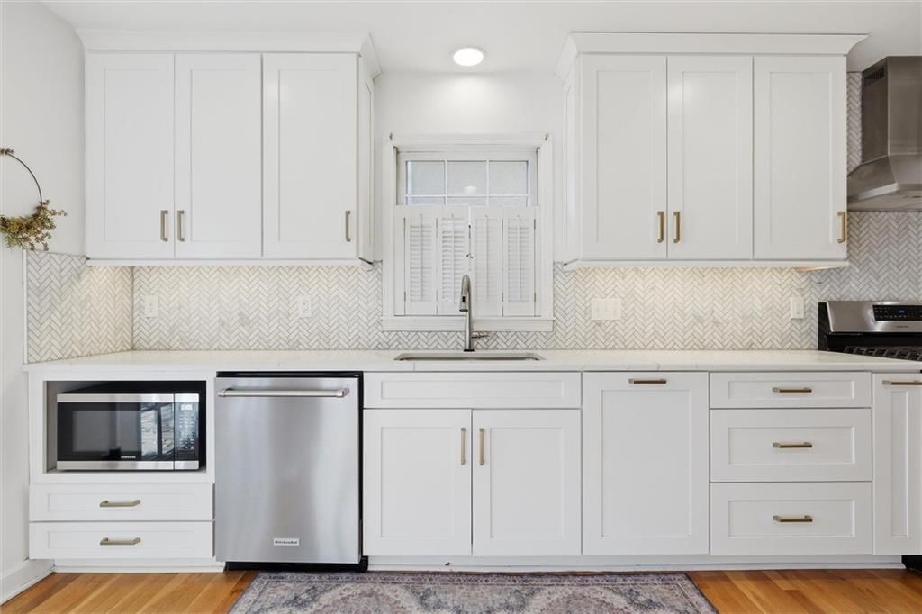 841 W 71st Terrace — photo 17