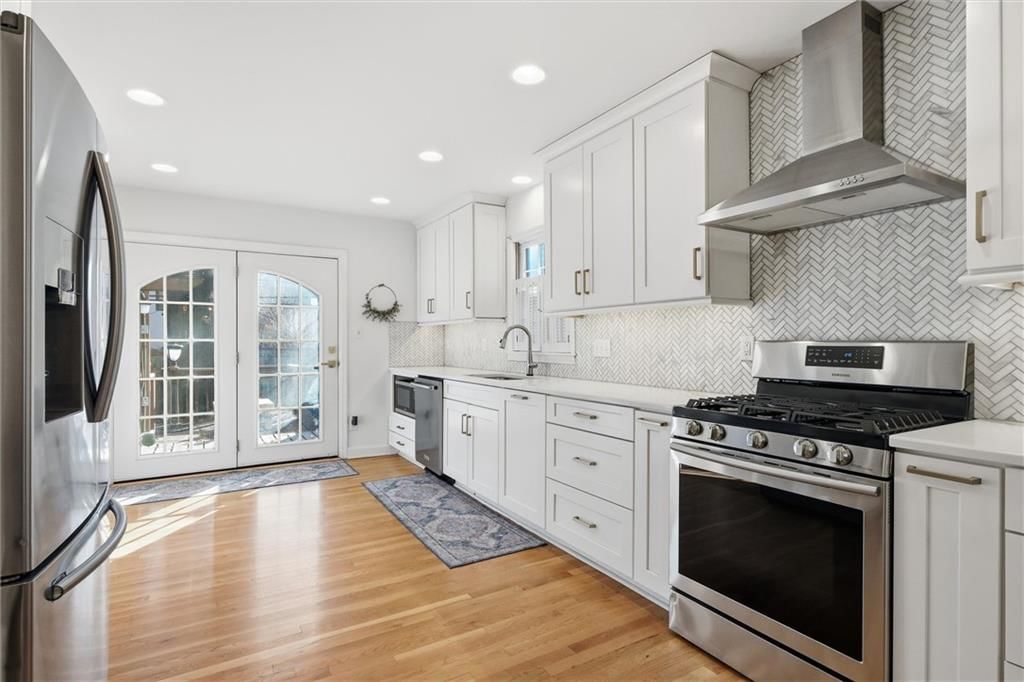 841 W 71st Terrace — photo 29