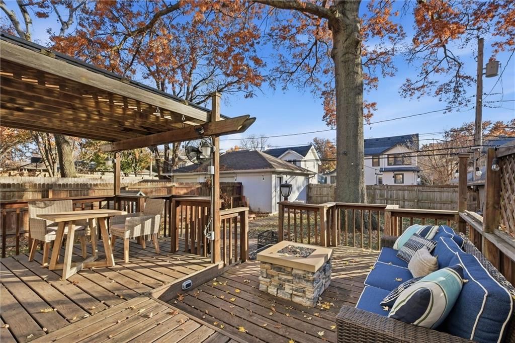 841 W 71st Terrace — photo 30