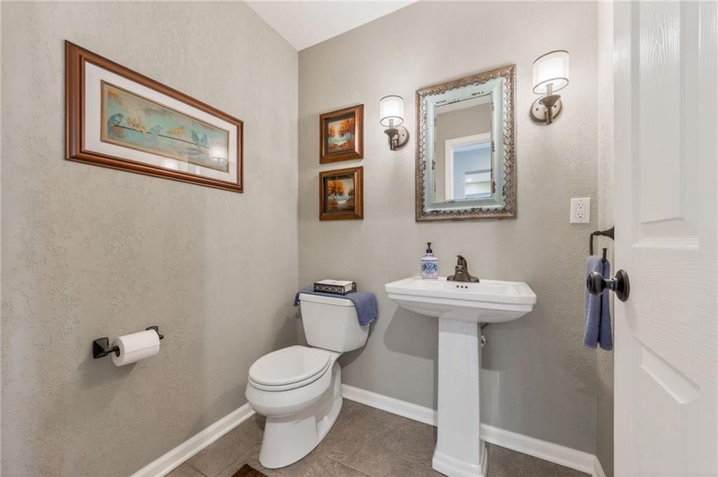 8803 Crysler Avenue — photo 17