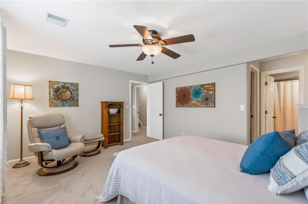 8803 Crysler Avenue — photo 32