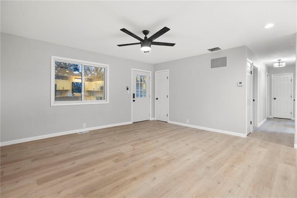 245 N Pine Street — photo 5