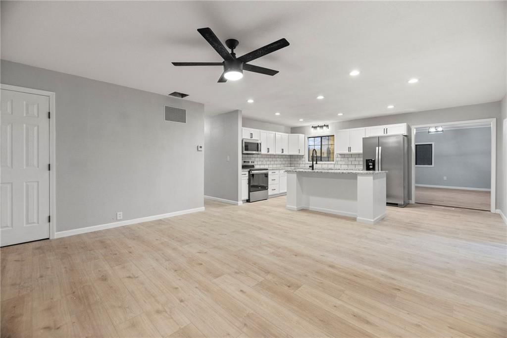 245 N Pine Street — photo 7