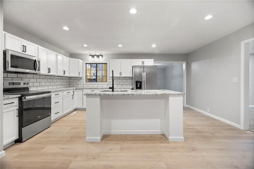 245 N Pine Street — photo 9