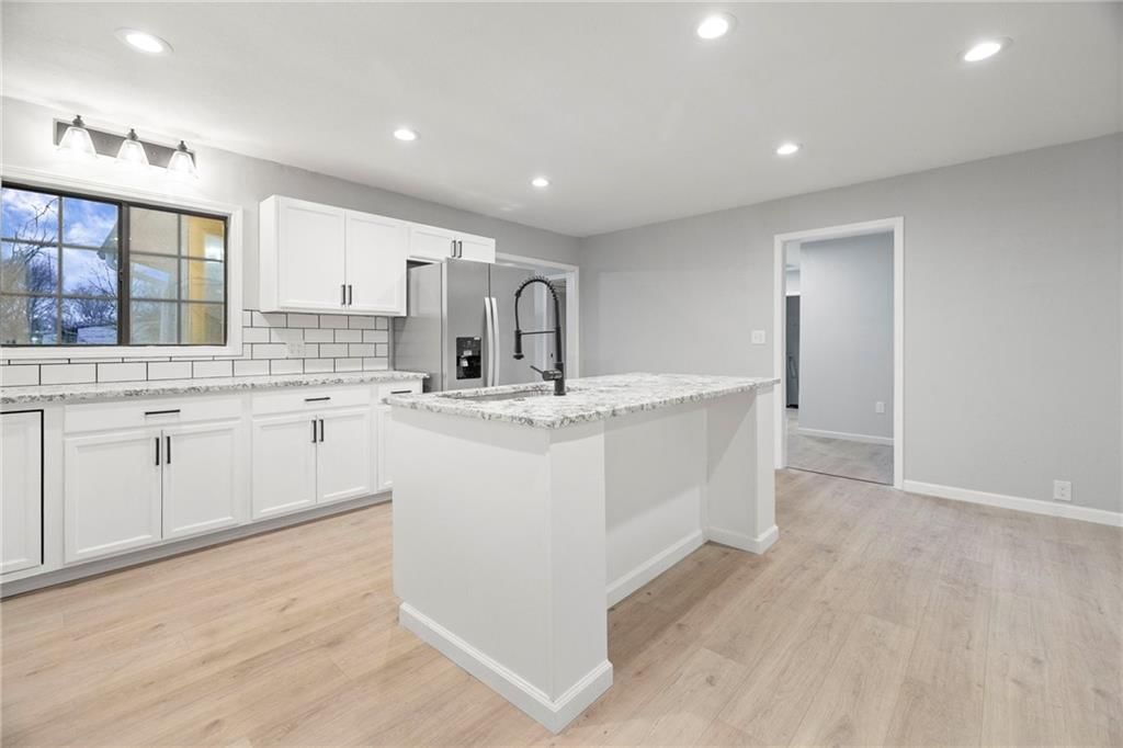 245 N Pine Street — photo 10