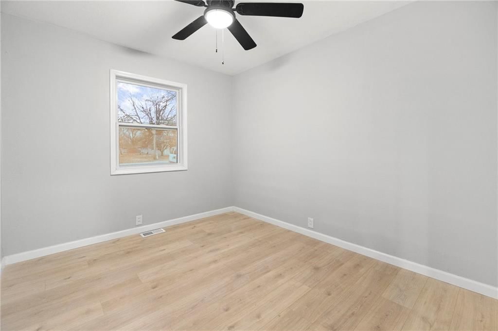 245 N Pine Street — photo 12