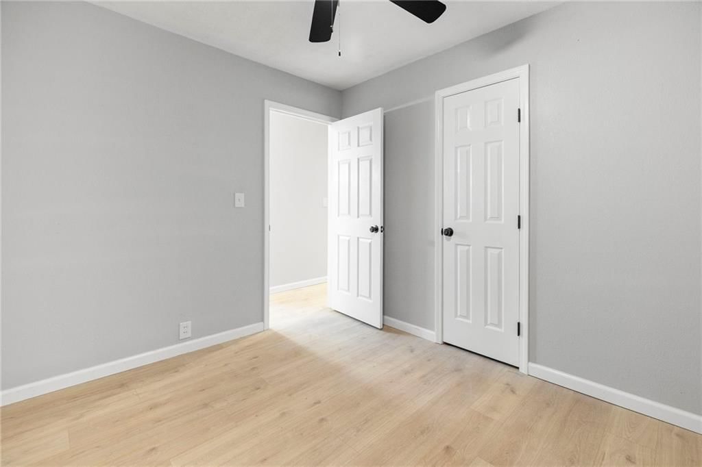 245 N Pine Street — photo 13