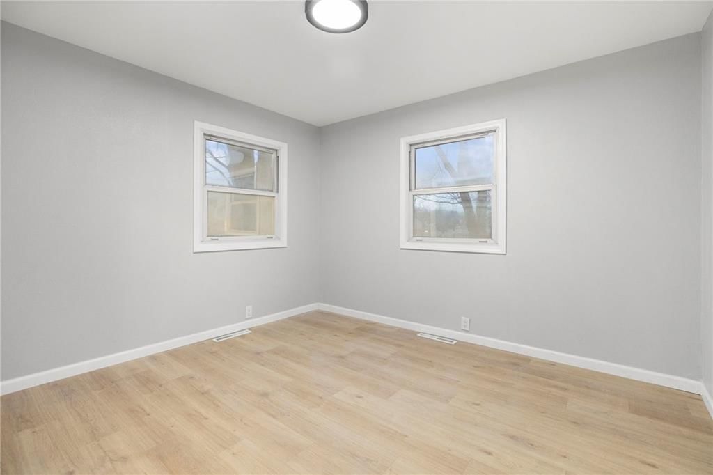 245 N Pine Street — photo 18