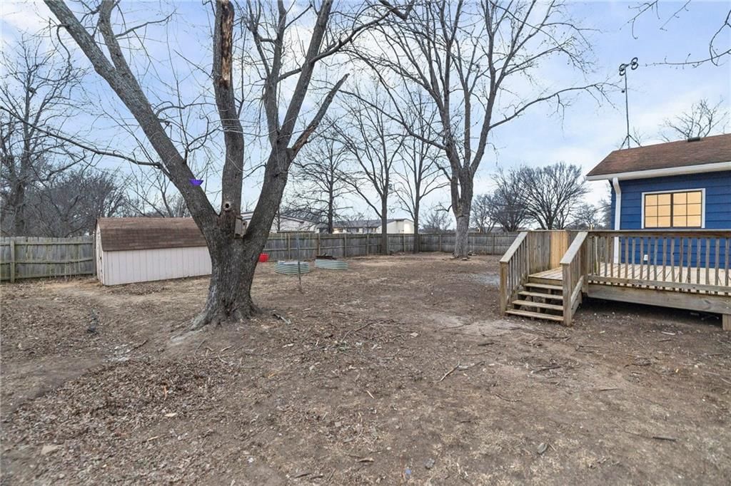 245 N Pine Street — photo 33