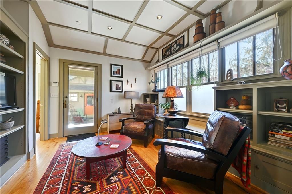 1215 W 37 Street — photo 26