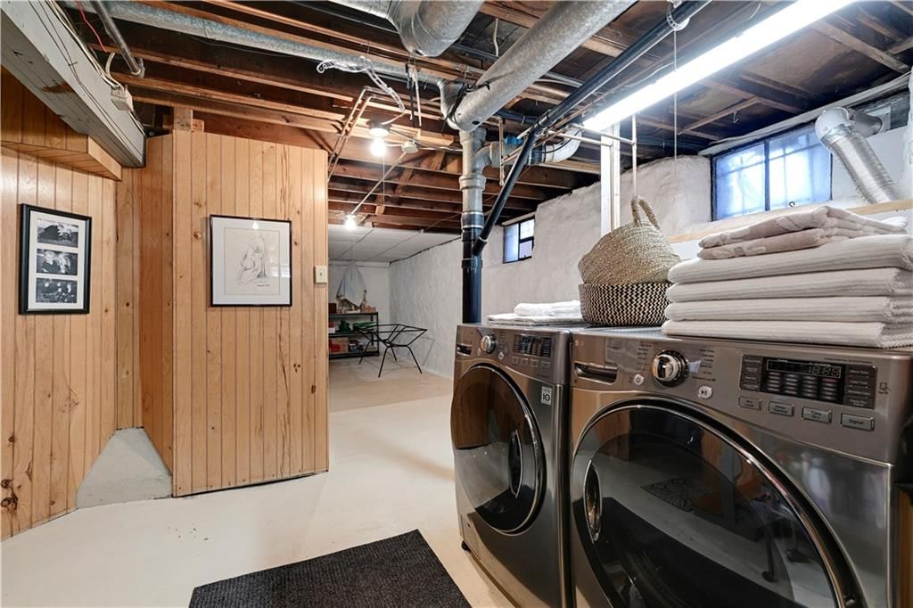 1215 W 37 Street — photo 35