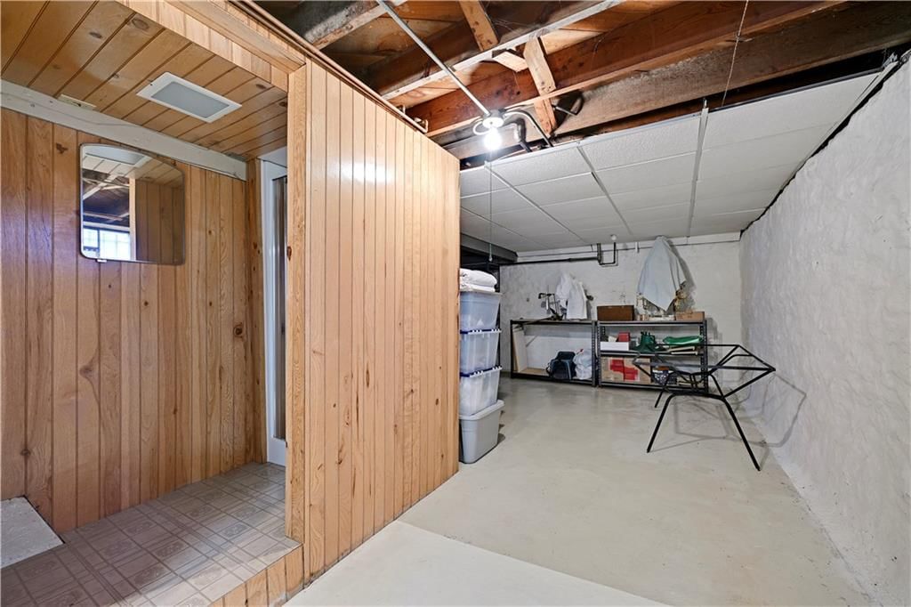 1215 W 37 Street — photo 36