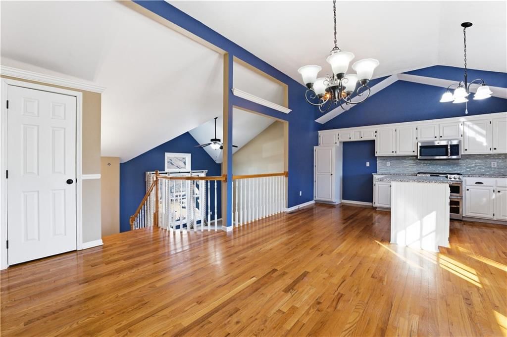 209 NW Cody Drive — photo 6