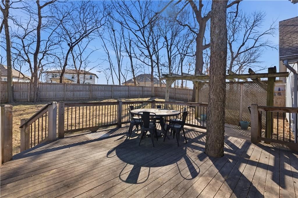209 NW Cody Drive — photo 25