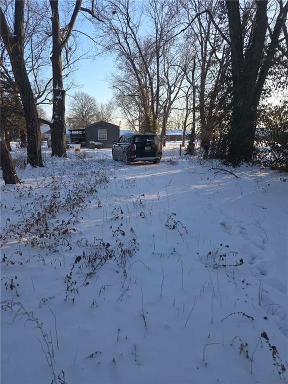 410 W Taft Street — photo 31