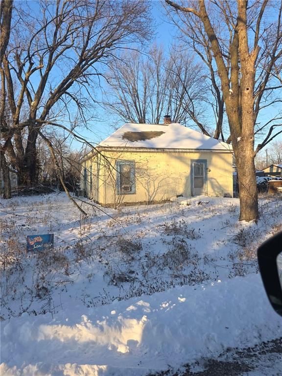 410 W Taft Street — photo 35