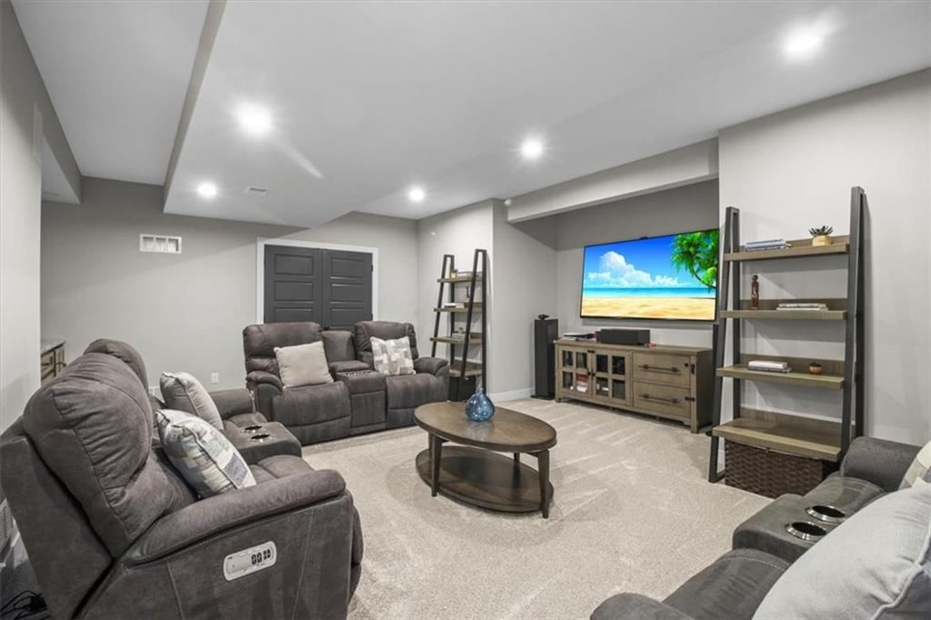 3130 SW Blue Ribbon Street — photo 30