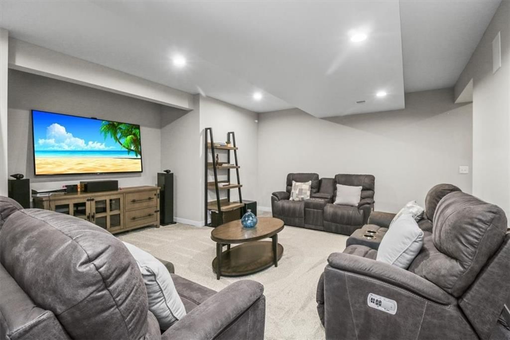 3130 SW Blue Ribbon Street — photo 31