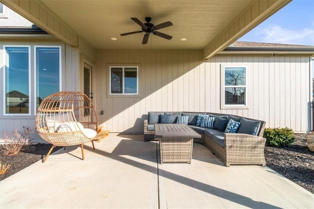 3130 SW Blue Ribbon Street — photo 38