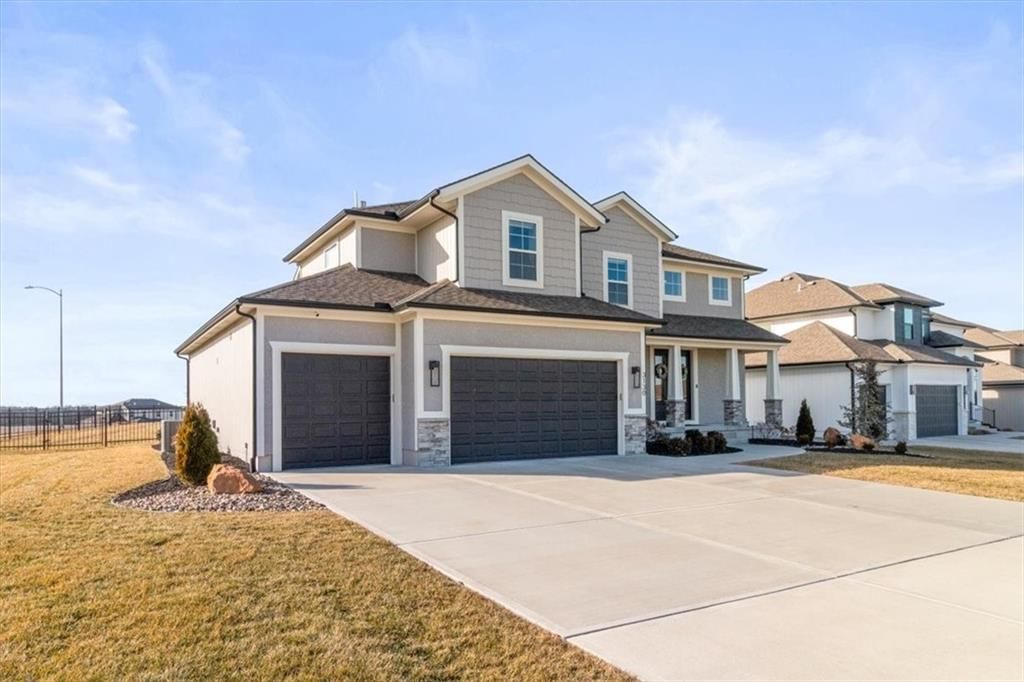 3130 SW Blue Ribbon Street — photo 41