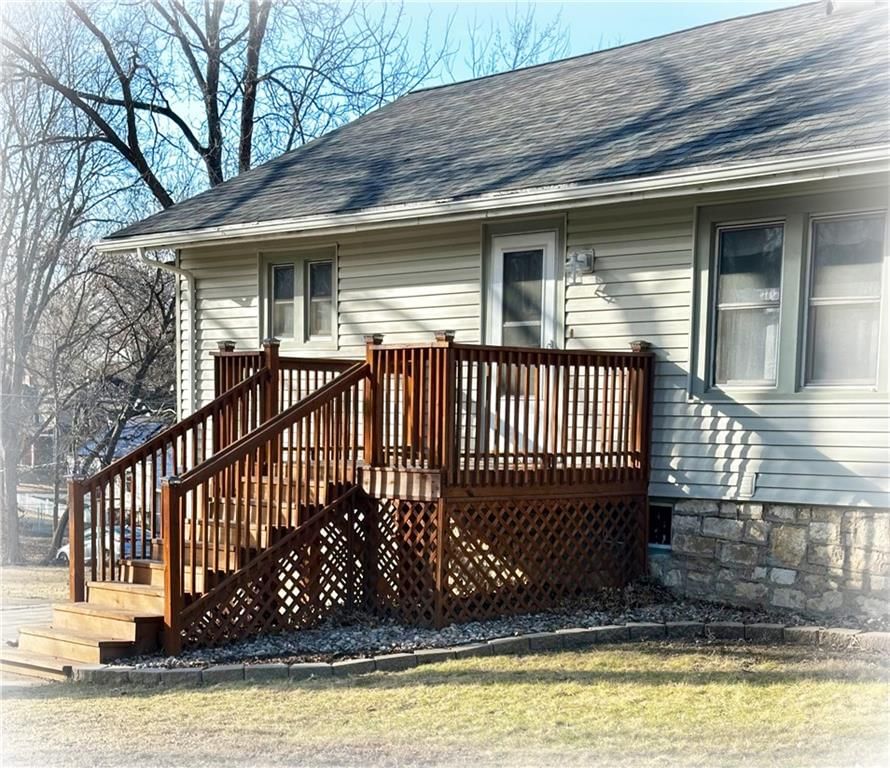 1438 Columbia Avenue — photo 8