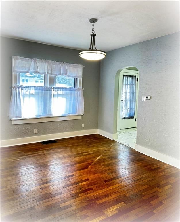 1438 Columbia Avenue — photo 10