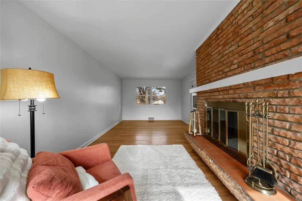 2314 W 74th Street — photo 16
