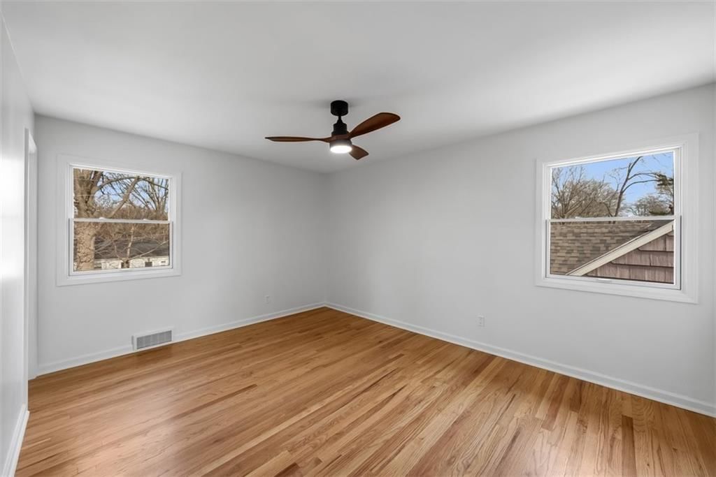 2314 W 74th Street — photo 18