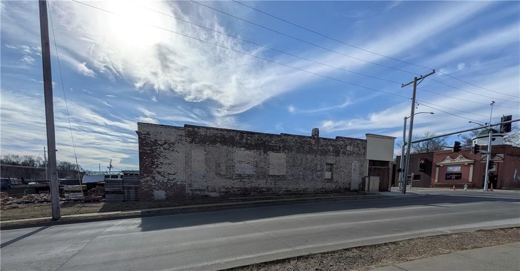 2025 Saint Joseph Avenue — photo 5